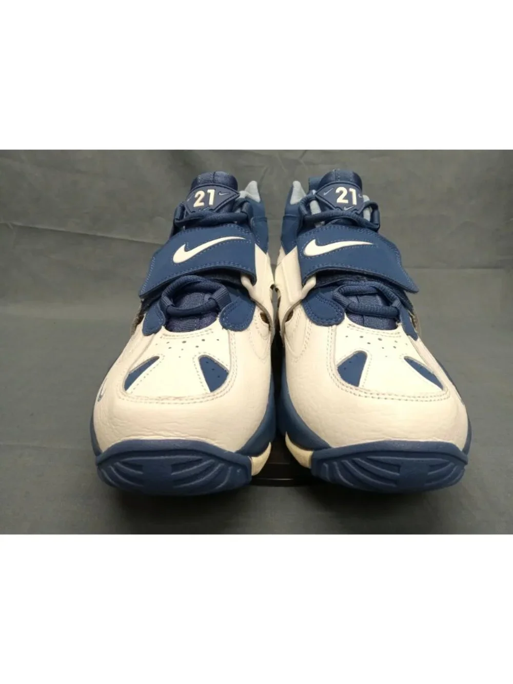 Nike Air Diamond Turf 2 (GS) Sneaker Mystic Navy Grey Boys Size 6 NEW IN BOX!